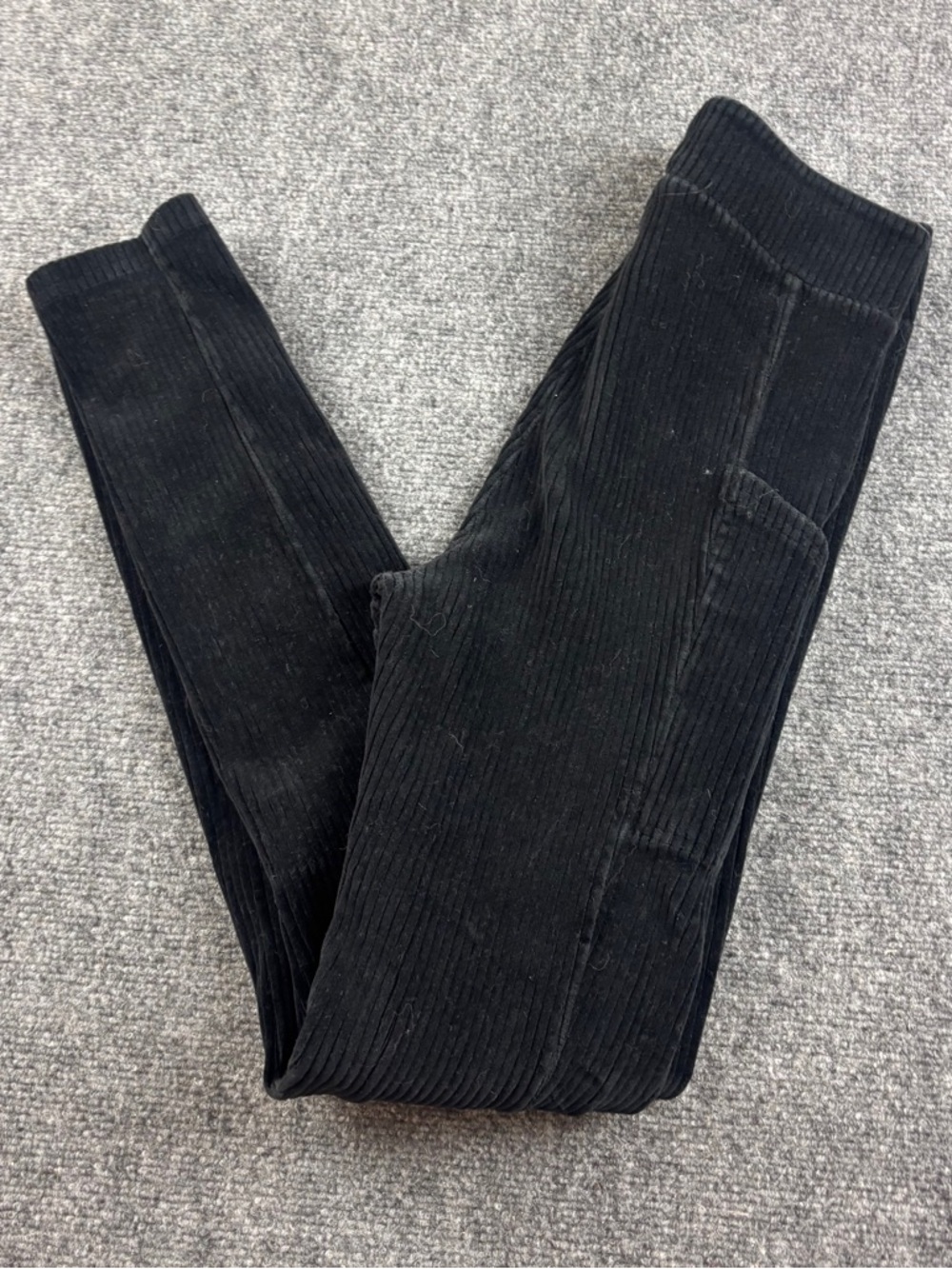 KAVU Women’s Black Ribbed Velour Leggings Size: XS